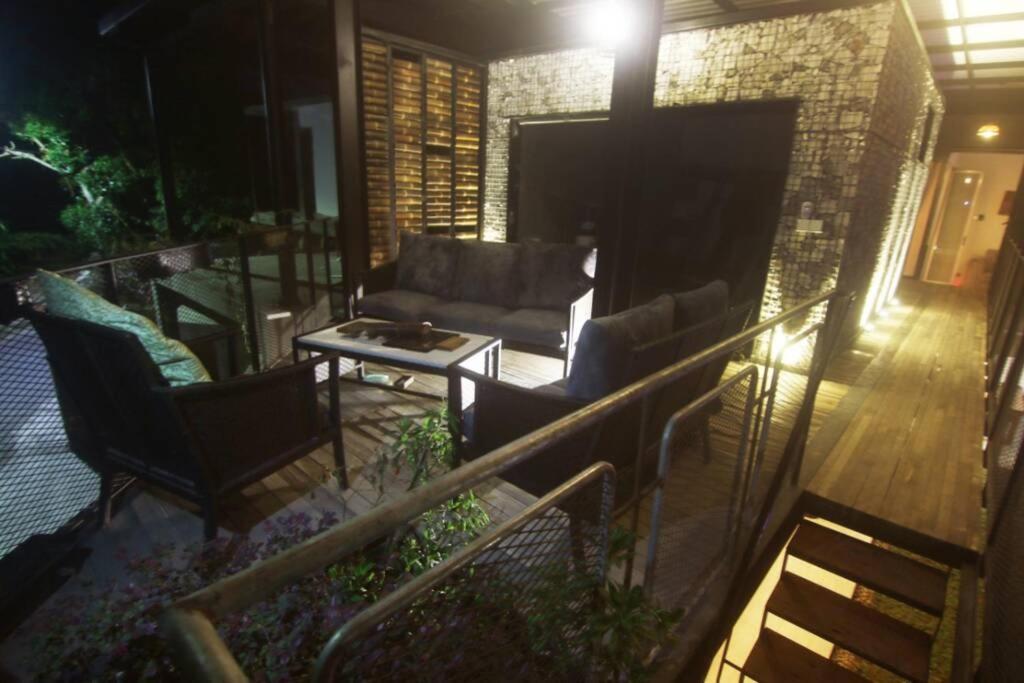 Villa Amalura I Γιογκιακάρτα Εξωτερικό φωτογραφία